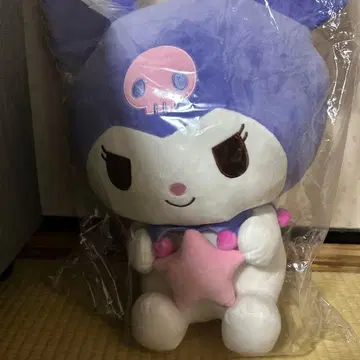 보라색과 화이트 봉제 인형