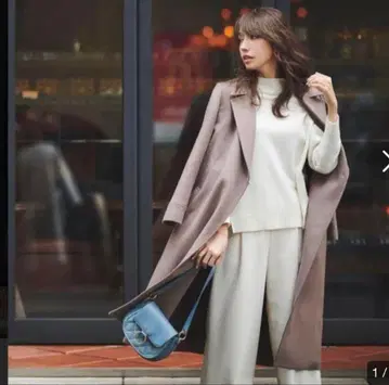 JUSGLITTY 벨티드 롱 코트 울 모카