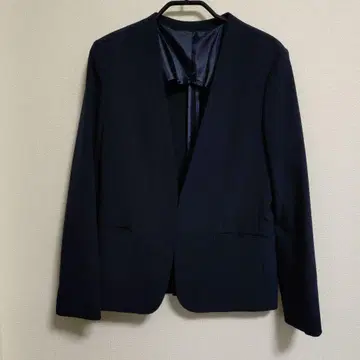 네이비 노카라 자켓과 슬랙스 세트