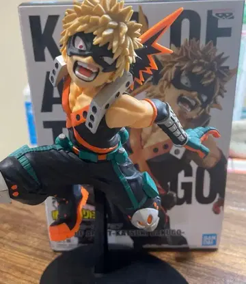 히로아카 바쿠고 카츠키 피규어