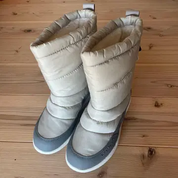 새상품 아킬레스 부츠 아이보리/그레이 23cm