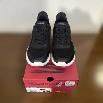 SKECHERS PERFORMANCE 25cm 블랙 스니커즈