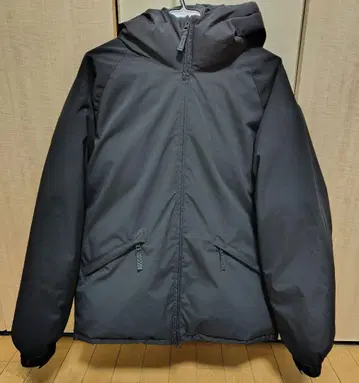 GU 웜 패디드 후드티