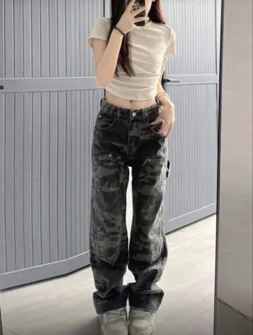 [ 거의 미사용 ] 스트레이트 렉 진즈 XL 컬러 카모플라쥬