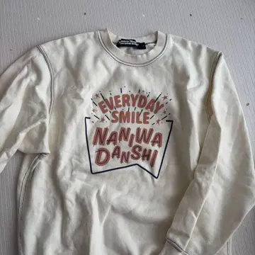 나니와단시 x GU 콜라보 맨투맨 티셔츠