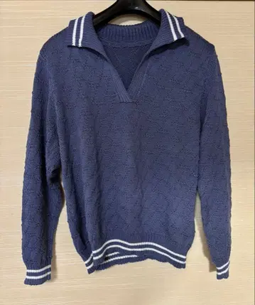 [ 손뜨개질 ] 네이비 V넥 니트 스웨터 핸드메이드