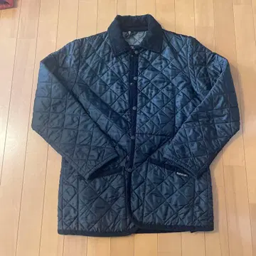 LAVENHAM 블랙 퀼팅 자켓