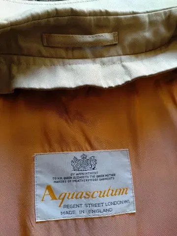 Aquascutum 스텐카라 코트 카키