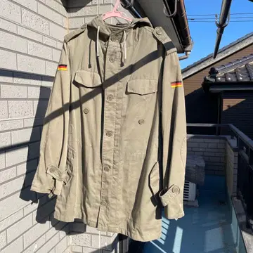 카키 후드 부착 밀리터리 자켓