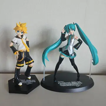 Project DIVA Arcade 하츠네 미쿠 카가미네 렌 피규어