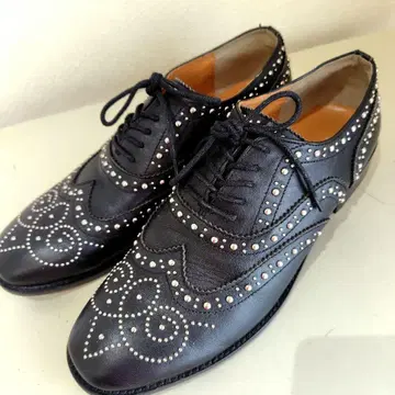 스터드 신발 24cm 새상품급