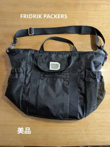 [ 새상품급 ] FRIDRIK PACKERS 블랙 숄더백 대