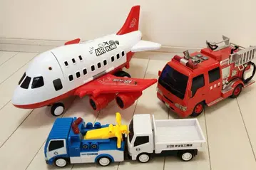 일하는 자동차 3대 세트