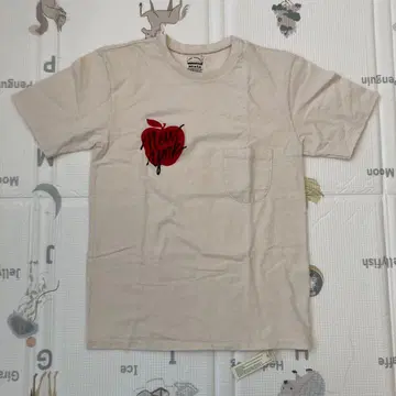 Mixta New York 사과 T셔츠 M