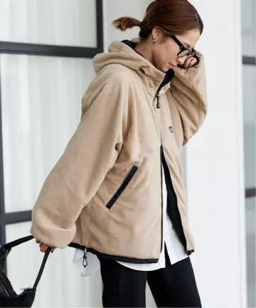 미사용 새상품 프레임워크 ALTUS 별주 리버서블 블루종 베이지