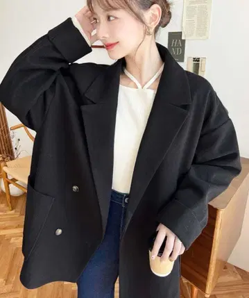 니트 멜톤 루즈 실루엣 더블 테일러드 자켓