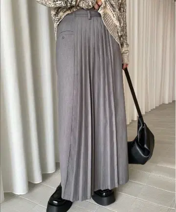 새상품 Ameri UND SWITCH PLEATS SKIRT 그레이 M