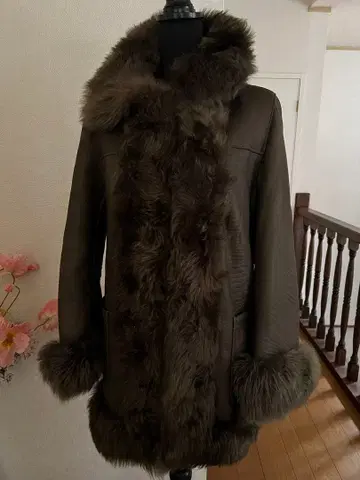 여성용 다크 브라운 무스탕 코트