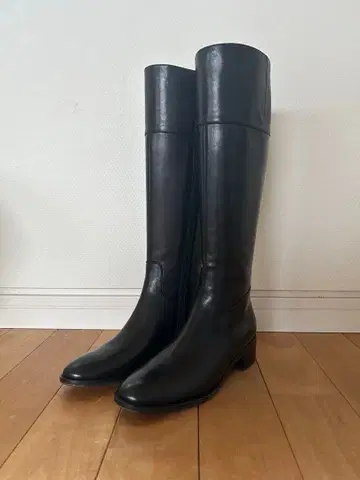 마가렛호웰 롱 부츠 블랙