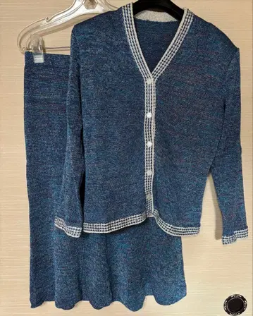 [ 손뜨개질 핸드메이드 ] 니트 가디건과 스커트 세트