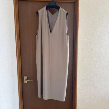 세탁 가능한 라이트 더블 크로스 점퍼 스커트 원피스 베이지