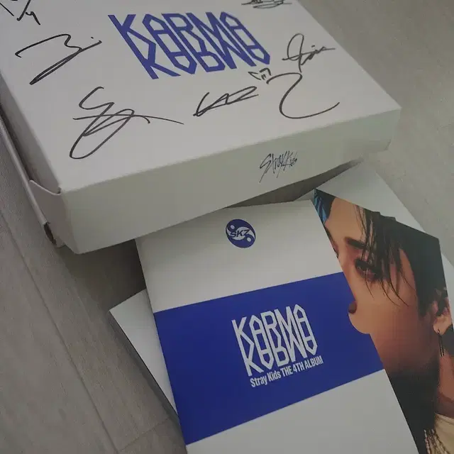 스트레이키즈 스키즈 SKZ KARMA 비매 싸인 멘트 앨범