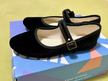 블랙 벨벳 플랫슈즈