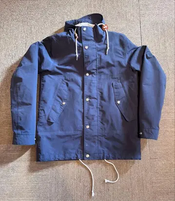 헬리 한센 네이비 마운틴 파카 L