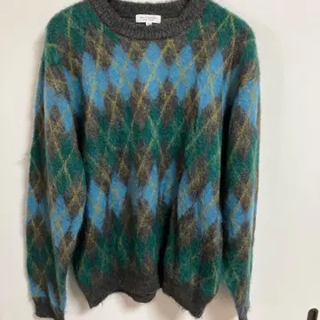 뷰티&유스 아가일 니트 샤기 조 S 사이즈 새상품급 미사용품.