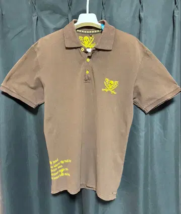 스컬 자수 브라운 피케 셔츠