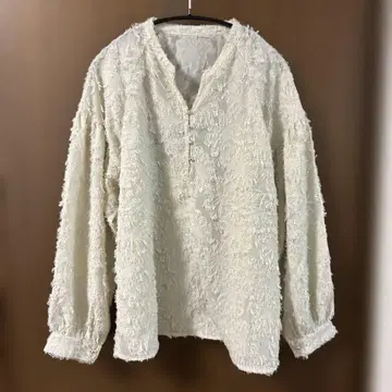 B.C STOCK 퍼프 슬리브 자카드 블라우스