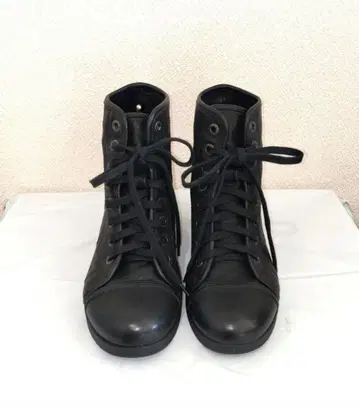 새상품급 루코라인 천연 가죽 인힐 슈즈 37(23~23.5) 블랙