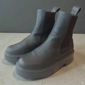 새상품급 emmi 사이드 고어 부츠 블랙 24.0cm