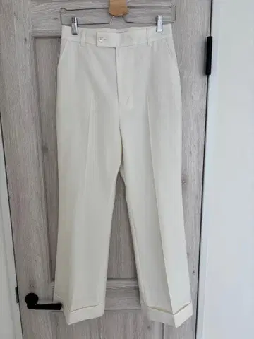 SLOBE IENA 화이트 팬츠