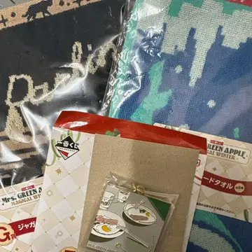 Mrs. GREEN APPLE 제일복권 메탈 참 재규어 타월