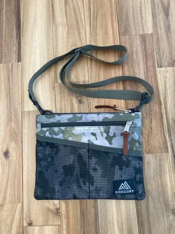 GREGORY 카모플라쥬 사코슈 숄더백