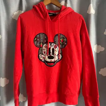 데시구알 미키마우스 자수 후드 부착 후드티 L 가격 인하 가능