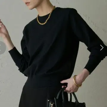 라운지 드레스 컴팩트 크루 니트 블랙