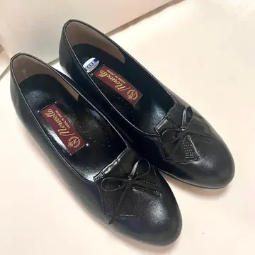 Nouvelle 노벨 플랫슈즈 천연 가죽 24.5