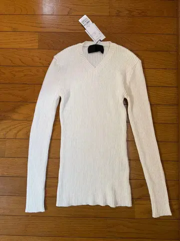 미사용 남성용 니트 스웨터 리브 스키니 V넥 48(M) 화이트