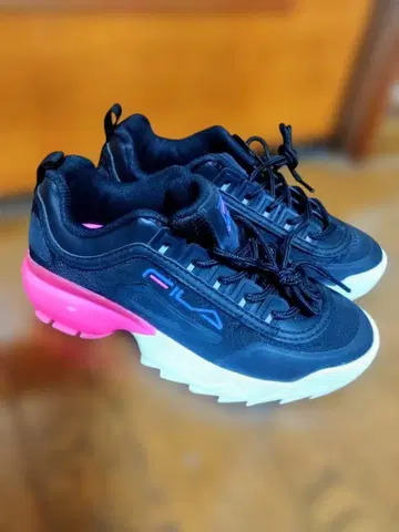 FILA 블랙 핑크 스니커즈 휠라