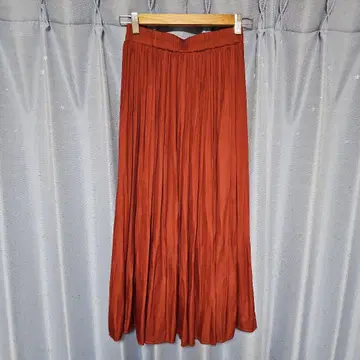 raycassin 레이 카즌 새틴 플리츠 스커트