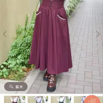 axes femme 서스펜더 포함 미니 로즈 자수 스커트