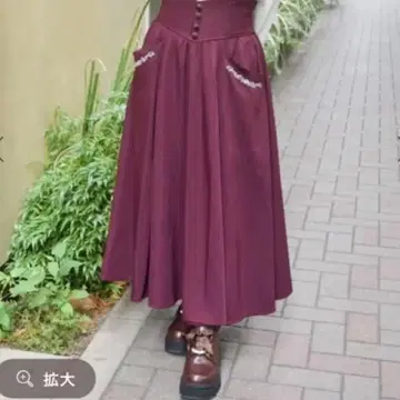 axes femme 서스펜더 포함 미니 로즈 자수 스커트