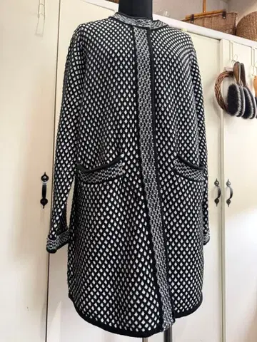 [ DoCLASSE ] 새상품급 롱 가디건 니트 코트