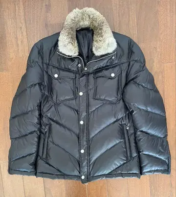 무슈 니콜 퍼 달린 블랙 다운 자켓