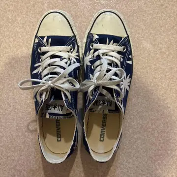 초레어! CONVERSE ALL STAR 네이비 꽃무늬 스니커즈