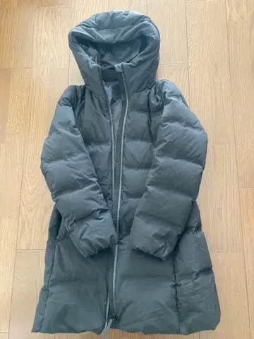 UNIQLO 심리스 다운 숏코트 M 사이즈