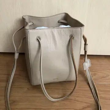 ch!iii bag (치이백) 스퀘어 숄더 베이지