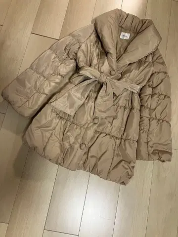핑키&다이앤 베이지 퀼팅 코트 다운 코트풍 38 사이즈